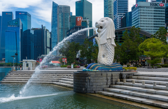 Singapore fintech investment downturn MAS